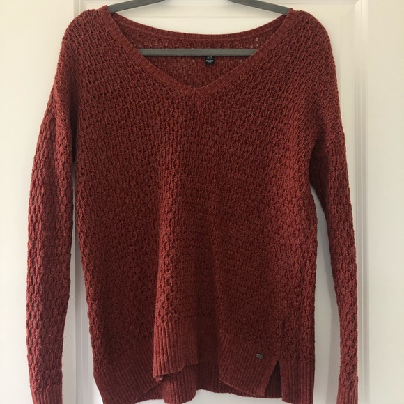 Burnt orange colored sweater! - Picture 1 of 3